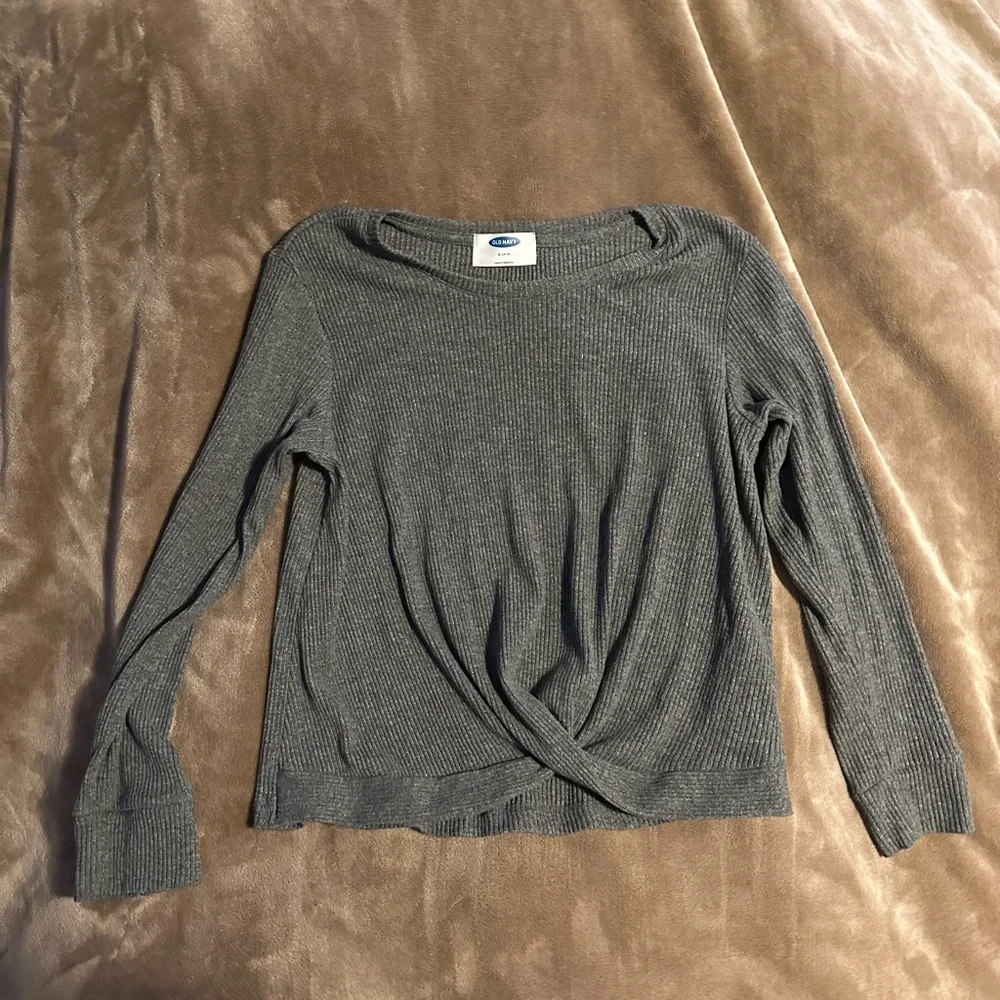 Old Navy Long Sleeve. - Picture 1 of 6